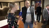 El ministro de Exteriores ruso Lavrov llega con una camiseta de la URSS a la cumbre de Putin y Trump