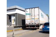 Video: Captan a trailero destrozando carril del Bowi