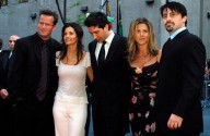 Hit sitcom 'Friends' to begin airing on WKRN in September