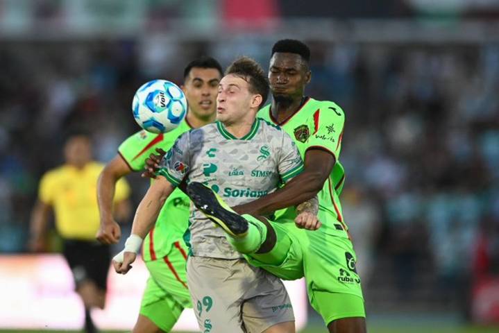 Remonta Bravos de Juárez a Santos con goles de último minuto