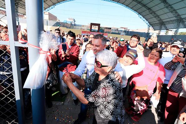 COMPLEJO POLIDEPORTIVO MODERNO DE DOS DE JUNIO FUE INAUGURADO AYER