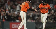 Adames, Matos each have 4 of the Giants' 18 hits in a 15