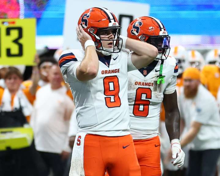 SU football overwhelmed by No. 24 Tennessee, 45