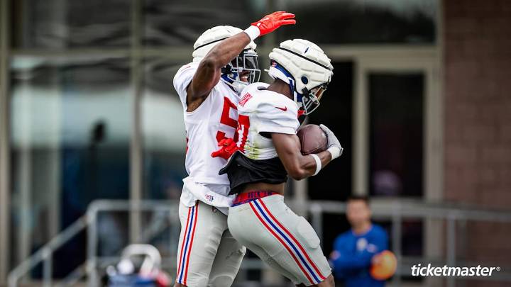 Touchdowns & Takeaways: Plenty of both at practice No. 8