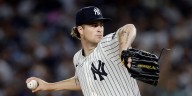 Yankees' 9-game win streak vs. Twins ends