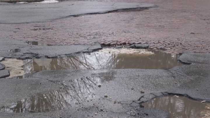 Report finds bad roads cost Traverse City drivers $1,934 per year