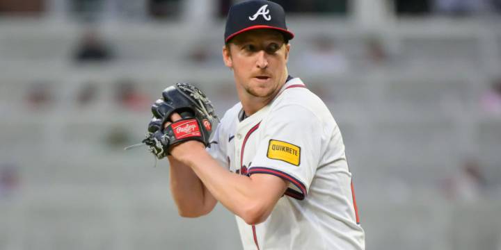 Erick Fedde signs with Brewers; Trevor Megill to IL