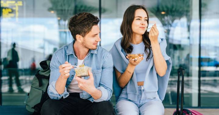 'Best' travel hack for cheaper airport food and drink