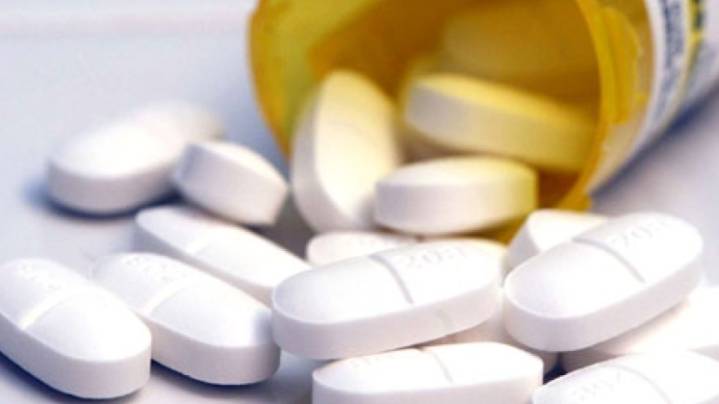 El ibuprofeno y paracetamol podrían favorecer la resistencia a los antibióticos, según un estudio