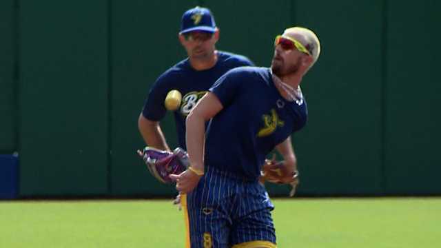 Savannah Bananas take over Pittsburgh at PNC Park