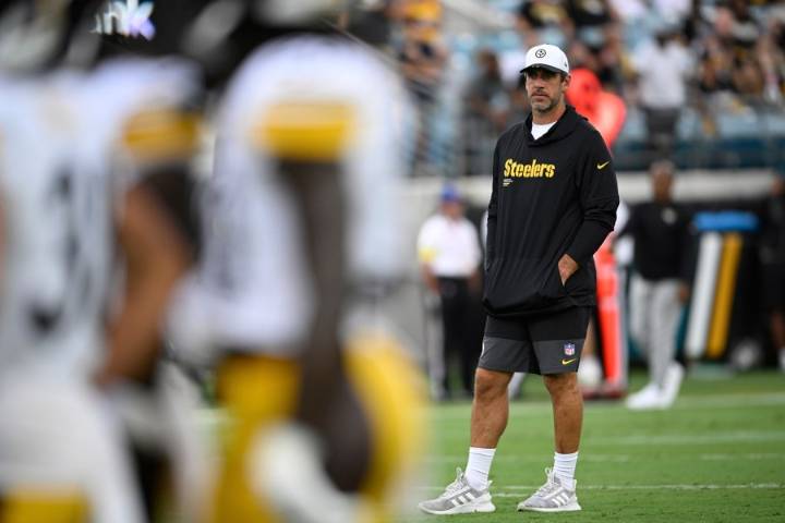 Pete Carroll, Aaron Rodgers head a list of familiar faces in new places this NFL season