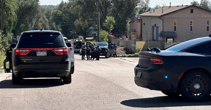 Man impersonating ICE agent allegedly used toddlers as a shield before arrest