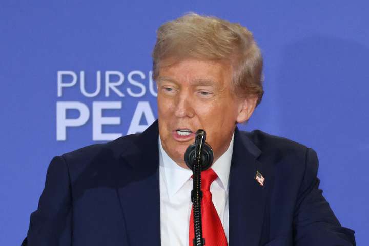 Trump ordena fin de la fianza sin efectivo en Washington D.C. y amenaza con cortar fondos
