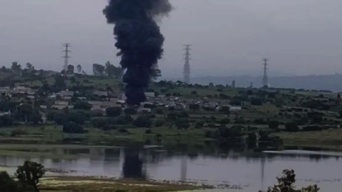 Explota una cisterna que supuestamente almacenaba combustible ilícito en Coyotepec