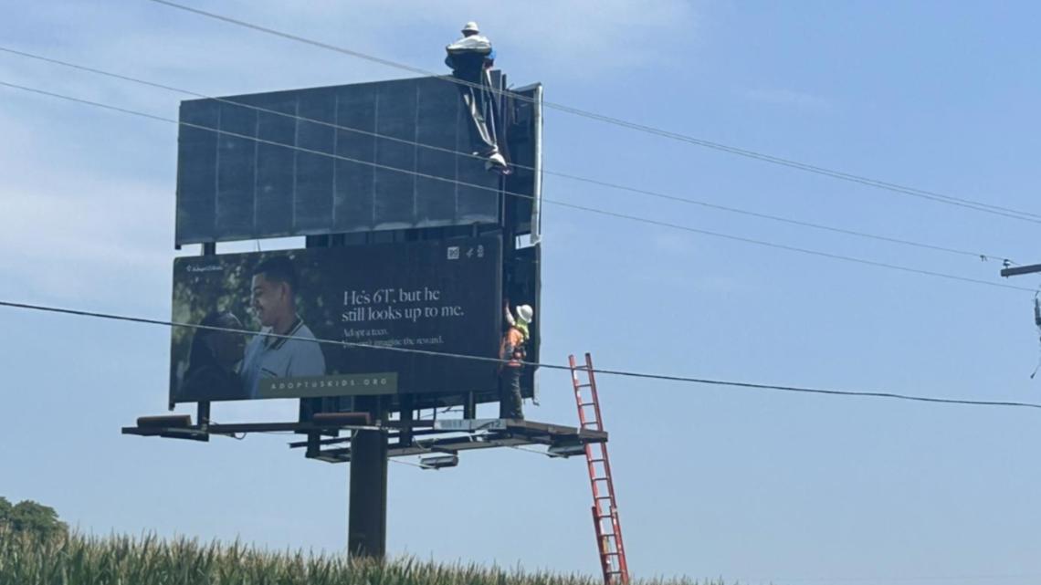 Proud Boys remove billboard near Illinois high school