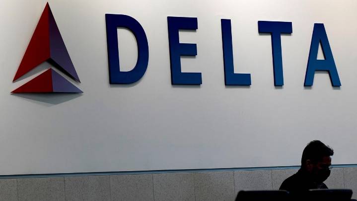 Turbulence forces Delta flight to land and sends 25 people to hospitals