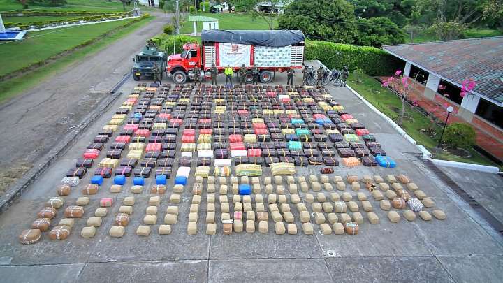 Cae millonario cargamento de marihuana; Ejército decomisó 8.5 toneladas a disidencias de Mordisco