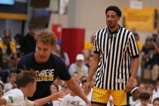 Tyrese Haliburton hosts youth basketball camp as recovery from Achilles tendon injury continues