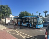 Denuncian el abandono de los jóvenes en el transporte de La Manga
