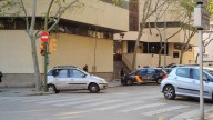 El patrón de una patera detenido intenta huir saltando por la ventana de la Jefatura de Policía de Palma