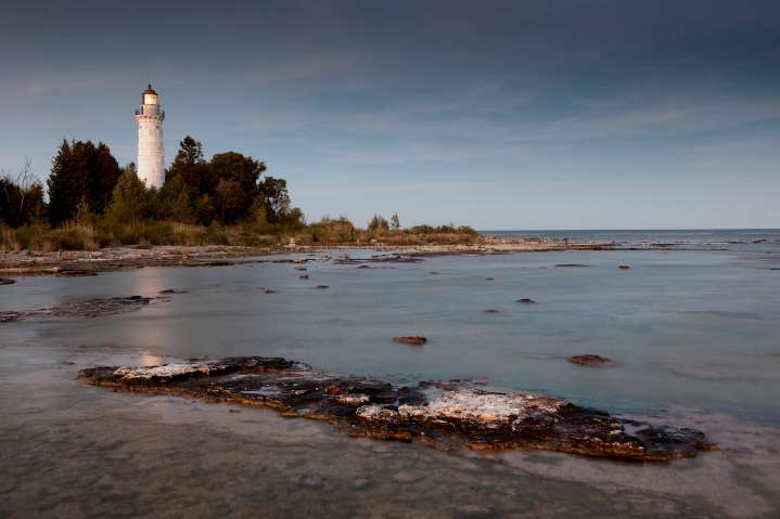 Storm damage closes island with iconic Lake Michigan lighthouse