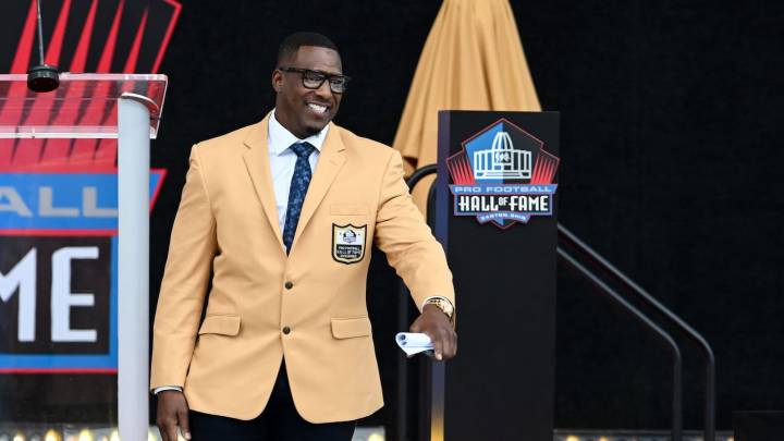 Pro Football Hall of Fame inmortaliza a los miembros de la clase de 2025