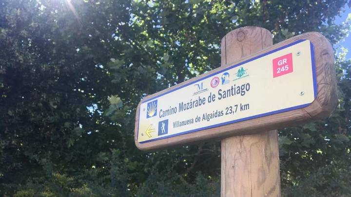 Villanueva de Algaidas instala un tótem para fotografías en el Camino Mozárabe