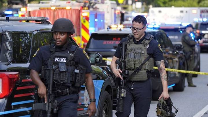 Man who killed police officer 'blamed COVID jab for making him depressed and suicidal'