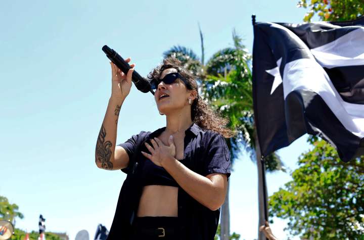 Miles de personas marchan a favor de la independencia de Puerto Rico