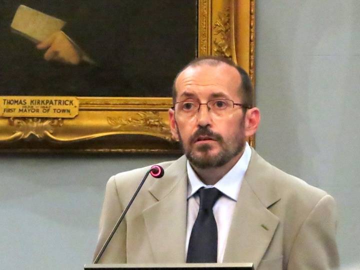 Agency calls for 'more discussion' on taxi commission financials