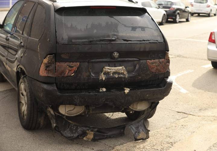 Varios coches afectados en un aparatoso incendio en un polígono de Salamanca