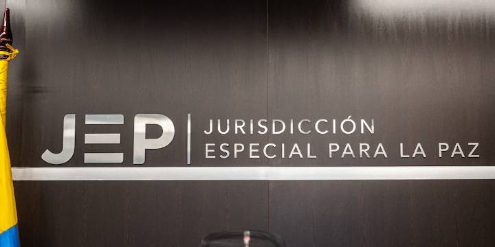 JEP anunciará el 15 de septiembre sanciones restaurativas contra exFarc y militares por crímenes del conflicto