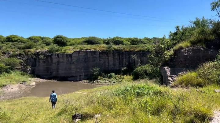 Captan en bordos agua de lluvia en Apaseo el Grande, para riegos de riego y el ganado