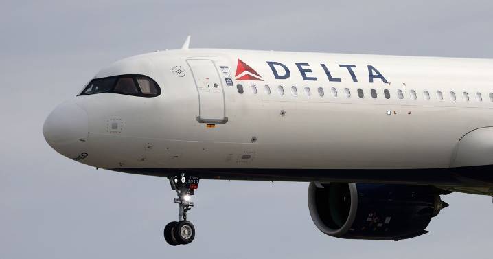 American flight to Edinburgh cancelled after 'strange odour' detected on plane