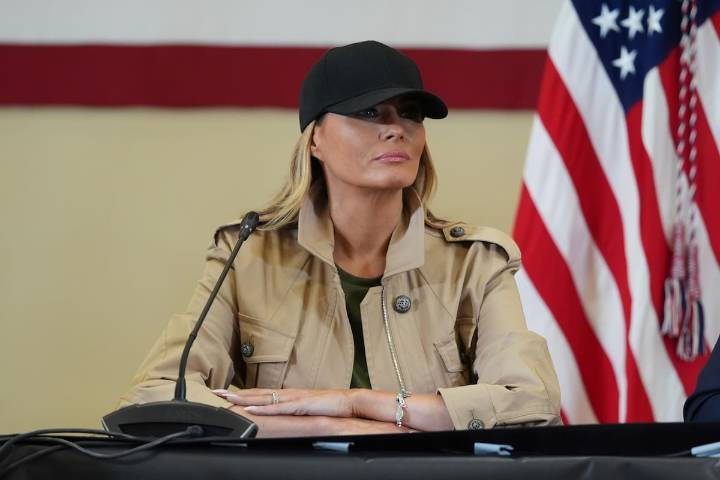 Tras la cumbre de Alaska. Melania Trump le envió una carta a Putin en la que advirtió por la “difícil situación” de los niños