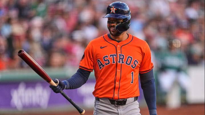 Astros fall to Red Sox in extra innings on Carlos Correa's return