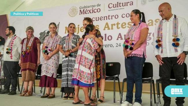 CLAUDIA SHEINBAUM PARDO… compartió en Guerrero una fotografía de su infancia portando un huipil