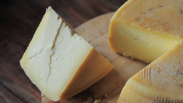 Alerta sanitaria en España por unos quesos franceses con Listeria