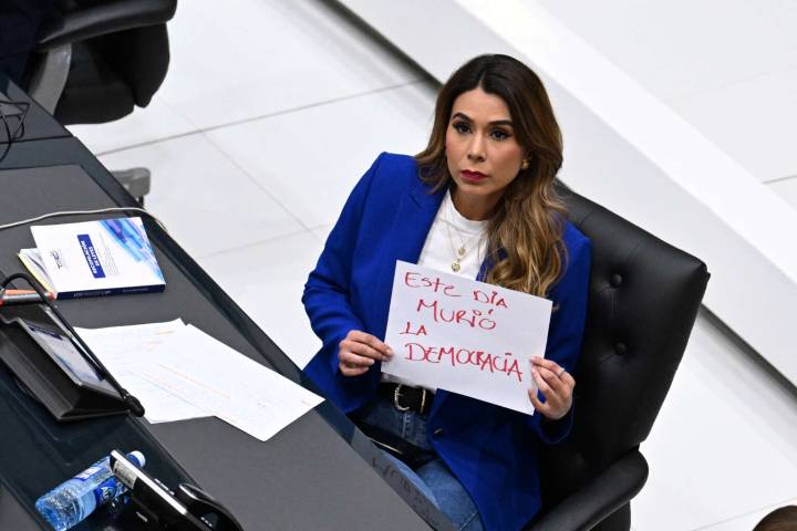 El Salvador Abolishes Presidential Term Limits in Boost to Authoritarian Bukele