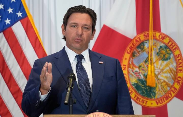 DeSantis critica a Newsom por ataques a Trump y sugiere enfocarse en problemas de California