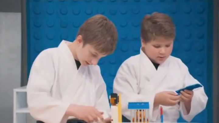Fox’s ‘Lego Masters Jr.’ pairs young contestants with superstars to build creative projects for a $50K prize