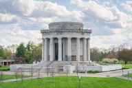 13 Places In Indiana Every Hoosier Should Visit At Least Once