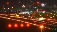 Susto en pleno aterrizaje: un Boeing 747 se estrella contra la pista por las fuertes rachas de viento