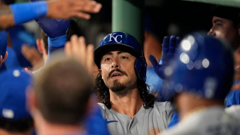Royals end Red Sox 7-game win streak in 7