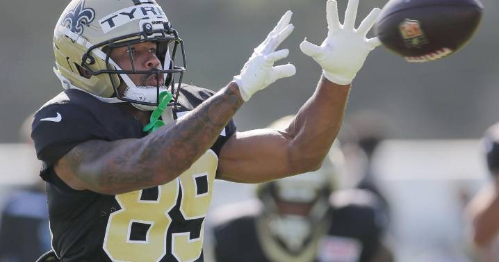 Saints make several transactions, signing 3 and waiving 2