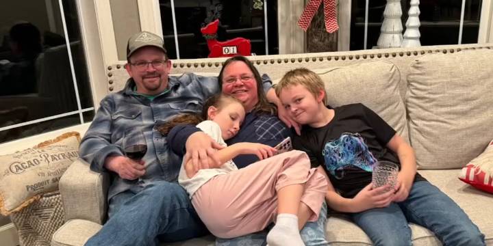Vancouver family in survival mode after husband, father killed while biking to work