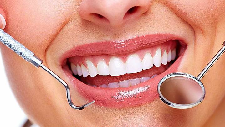Adiós a las caries: descubren que proteína presente en el cabello y la piel podría reparar los dientes con una nueva técnica en investigación.