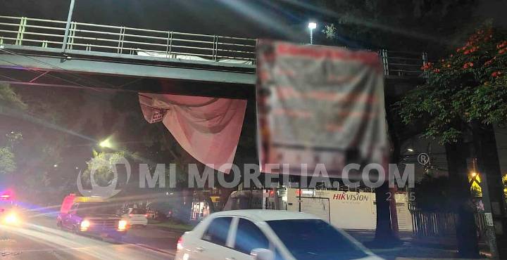 Dejan "narcolonas" en diferentes puntos de Morelia