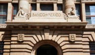 Banxico mejora expectativa del crecimiento de la economía para 2025; no caerá el PIB