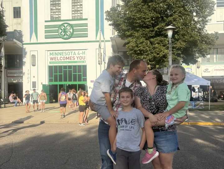 These 6 Minnesota couples fell in love while participating in 4